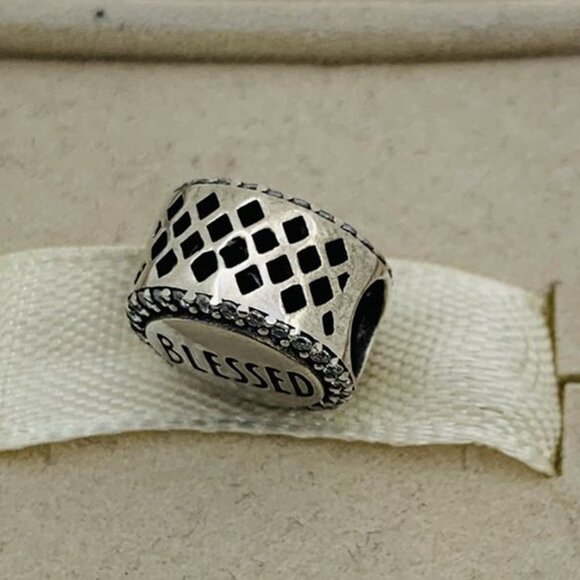 🔥🔥Pandora BLESSED Bead Charm - Picture 5 of 5